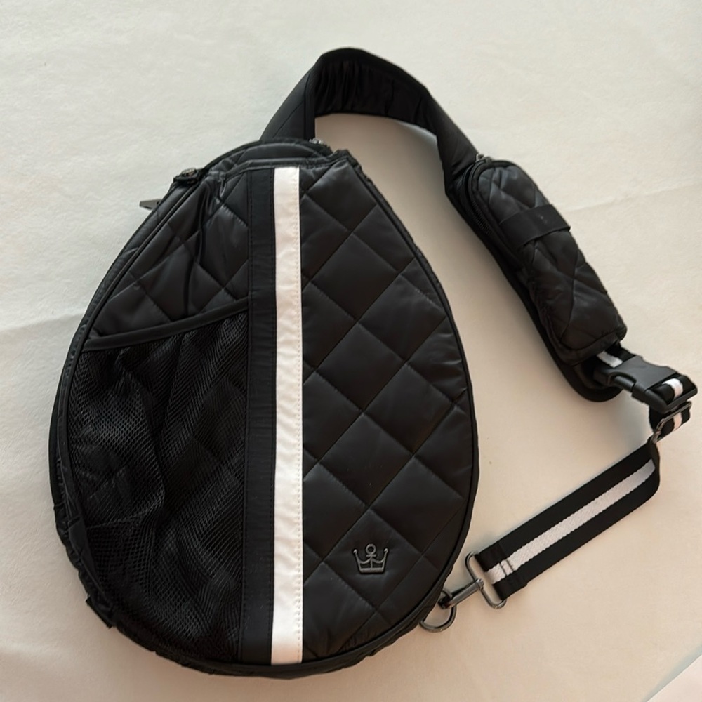 Oliver Thomas black tennis sling. Used once. Like brand new. No tag.